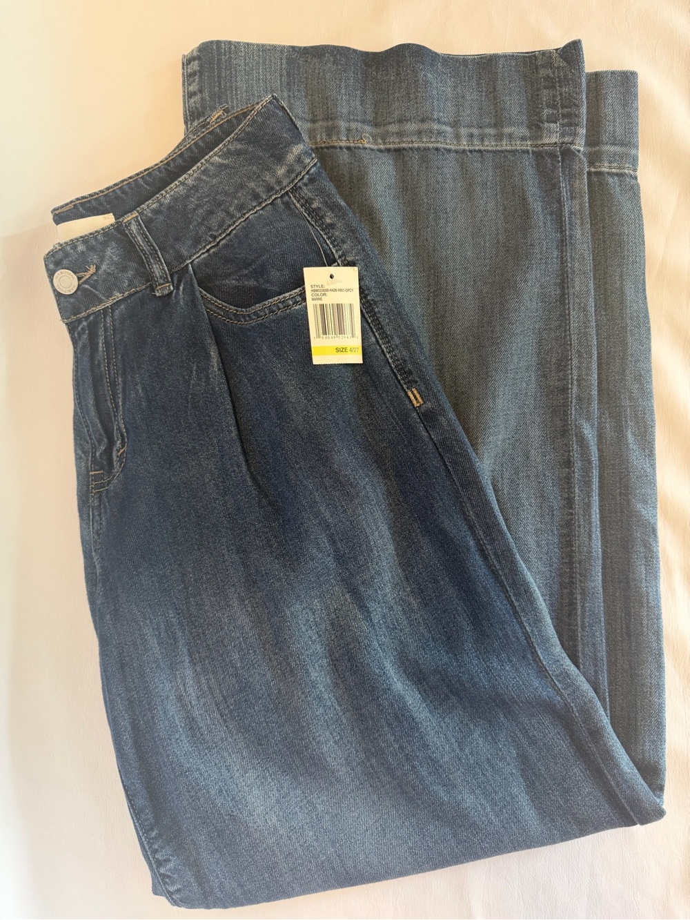NWT Habitual Wide Leg Relaxed Jeans